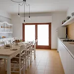 Oikos Selinunte Guest house 4*